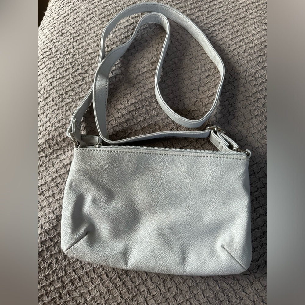 Bundle 3 for $10. Nine West crossbody grey, black&silver toned hardware NWOT - Picture 2 of 11